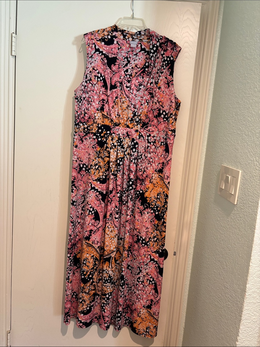 Chico's Sleeveless Paisley Maxi Dress in Pink, Black & Gold